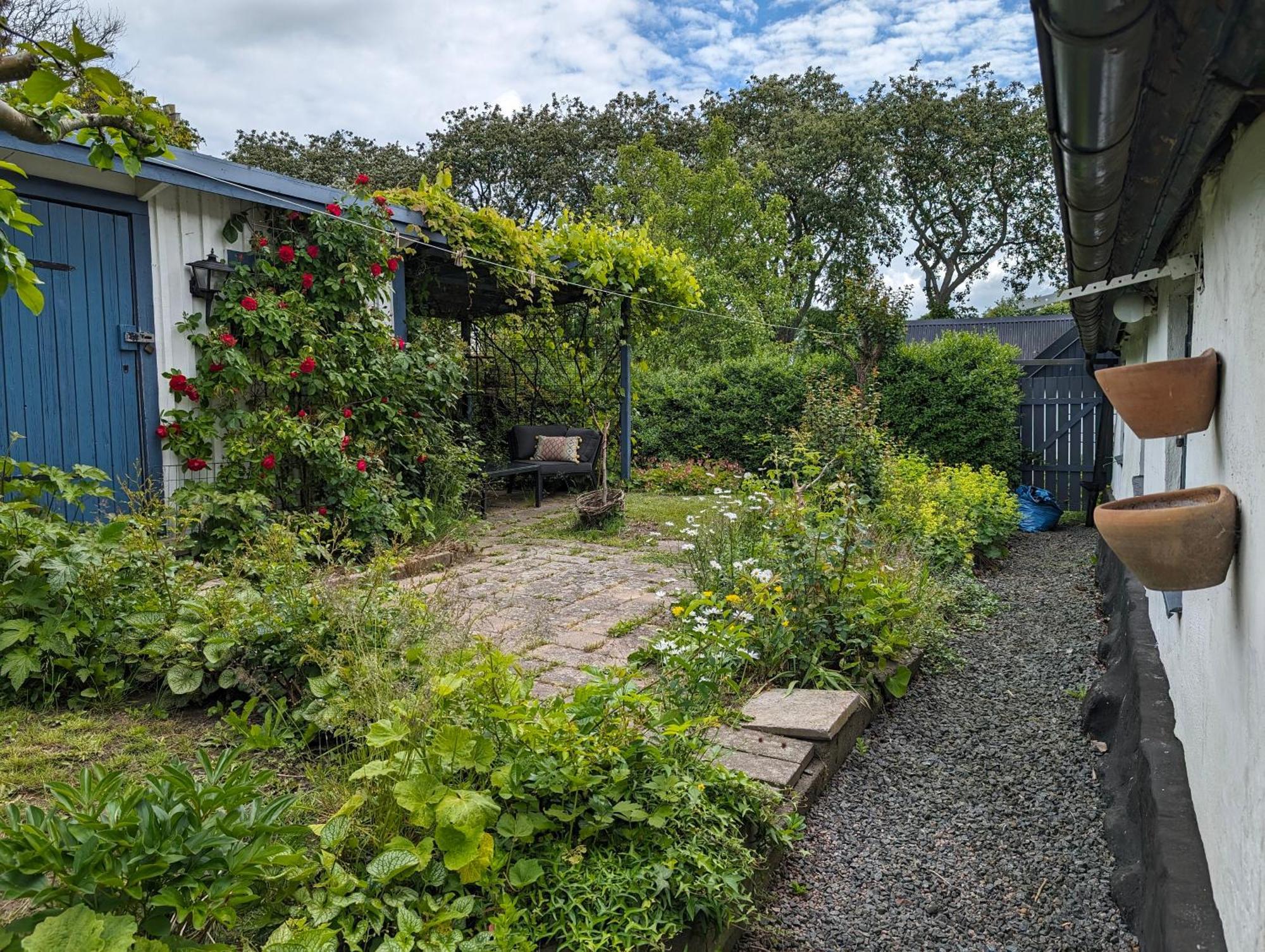 Millans Dockhus Villa Onslunda Exterior photo